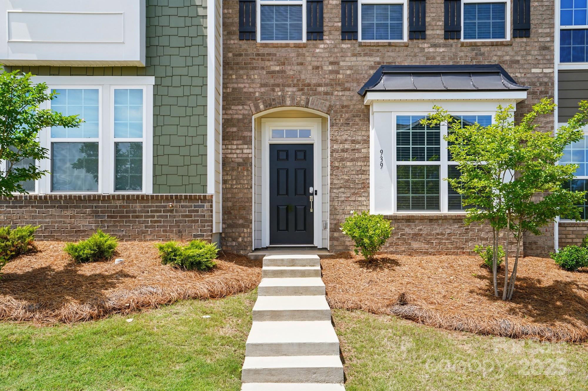 Elizabeth - Residential