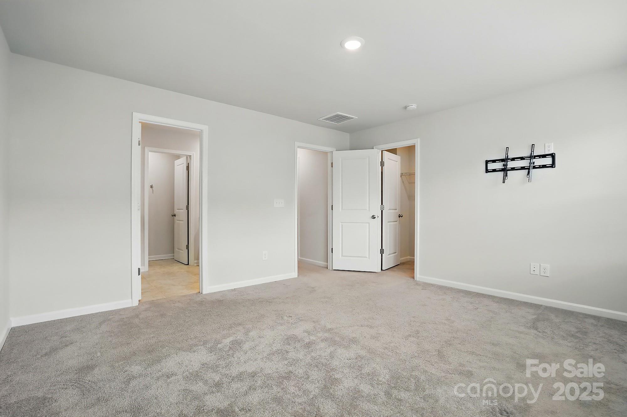 Elizabeth - Residential