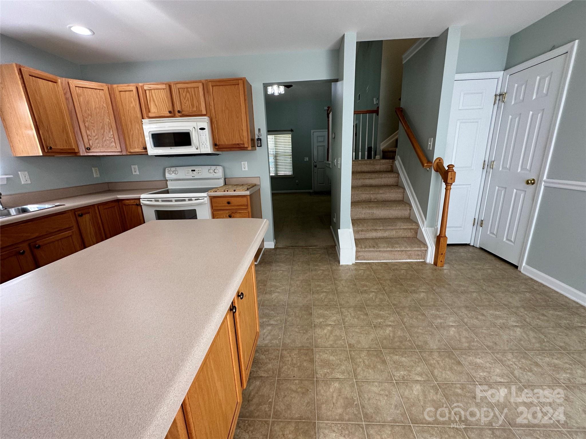 Lexington Commons - Residential Lease