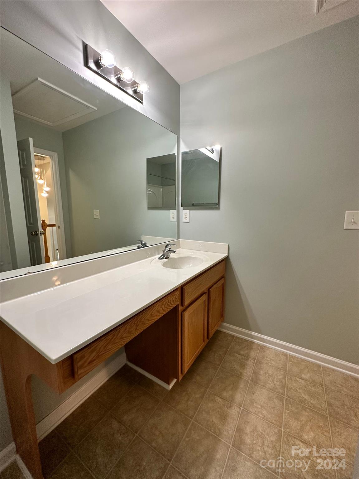 Lexington Commons - Residential Lease