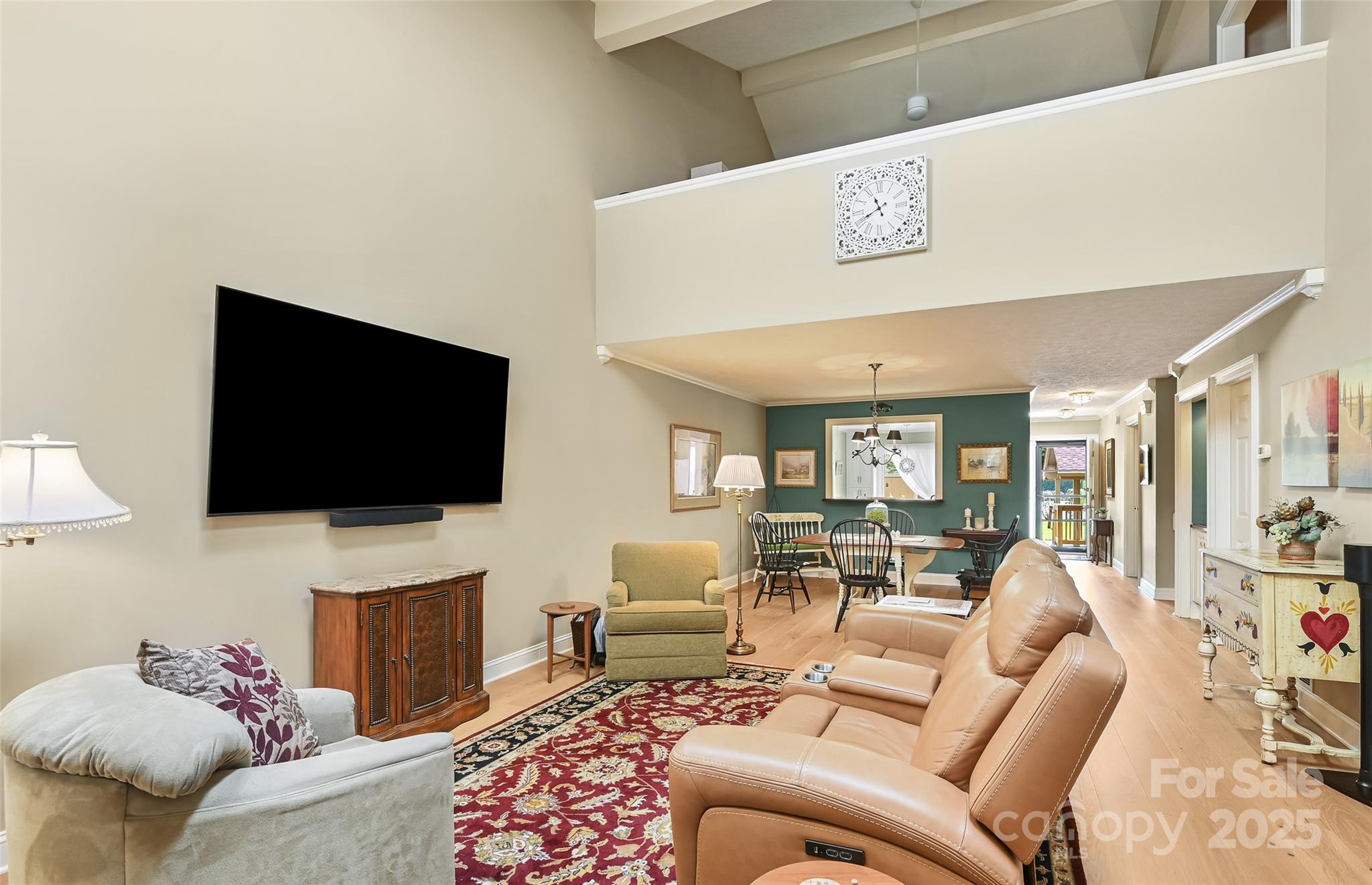 103 Red Oak Drive