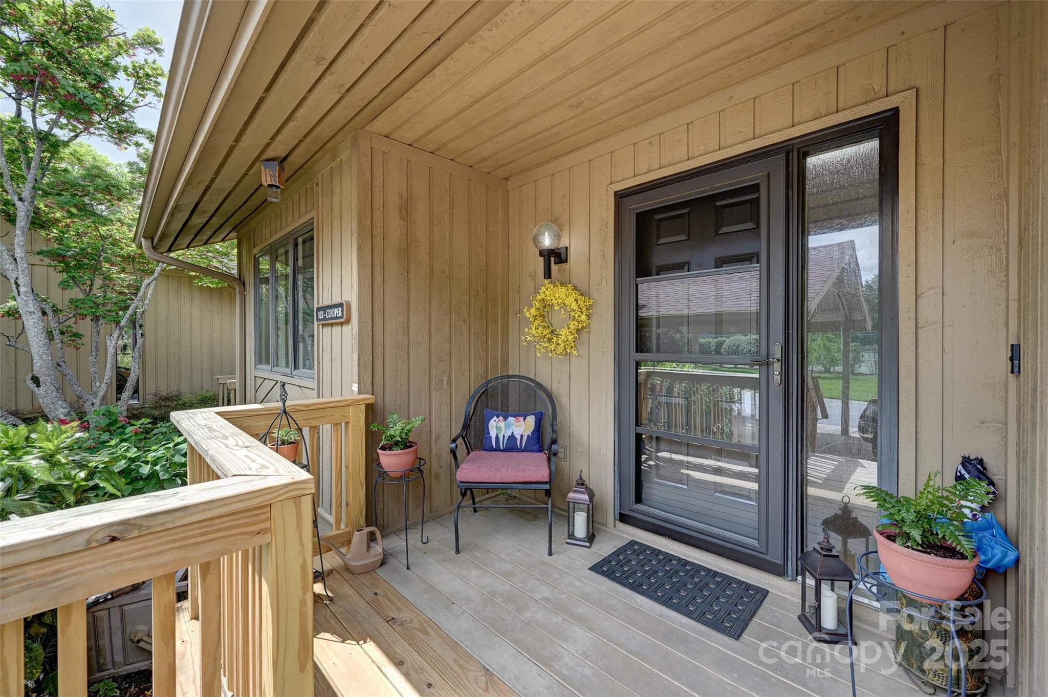 103 Red Oak Drive