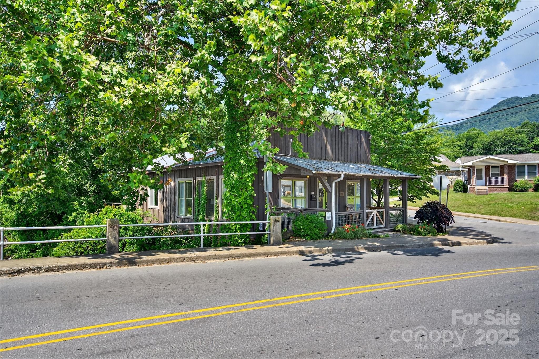 313 Depot Street