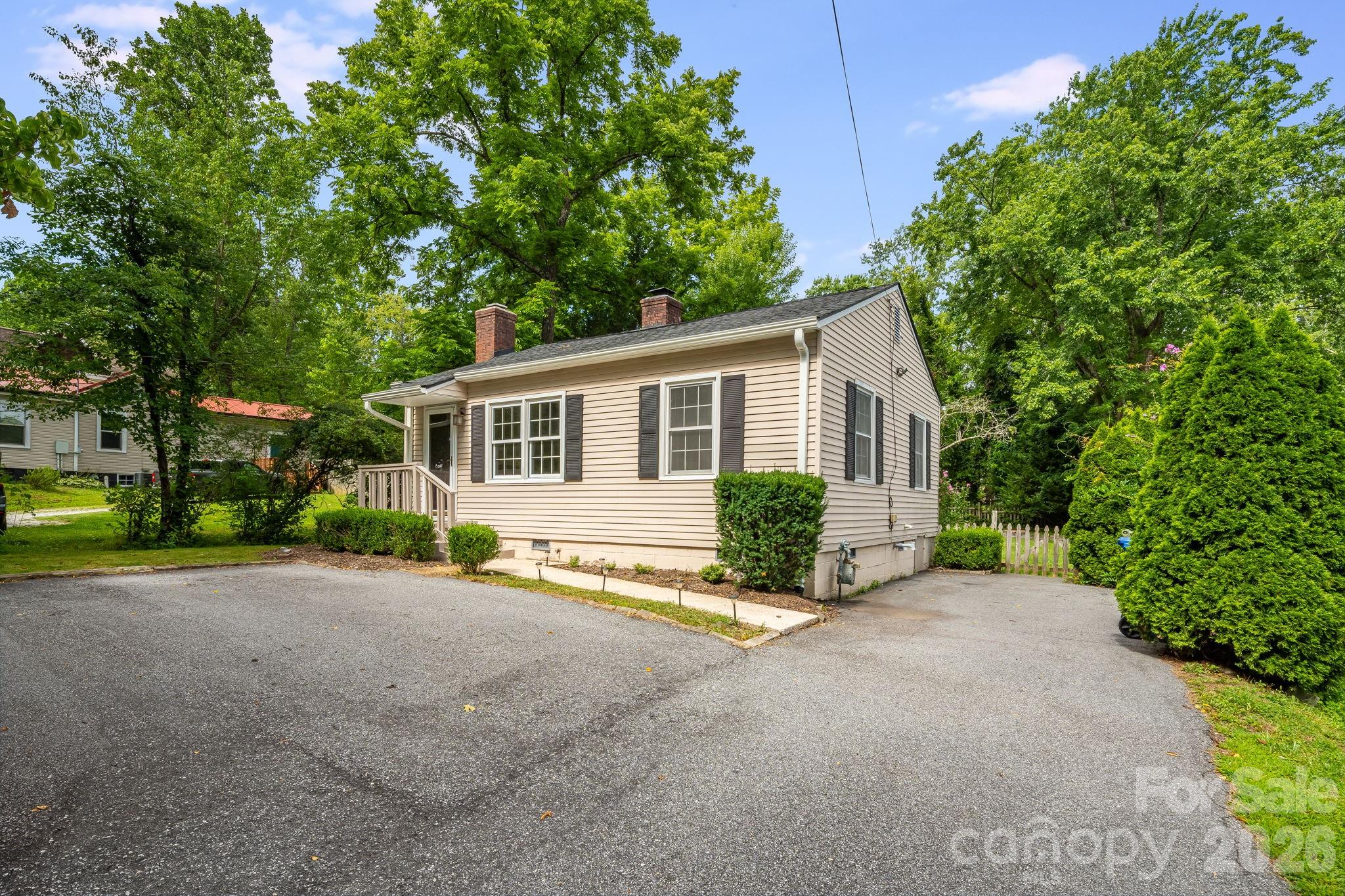 839 Kanuga Road