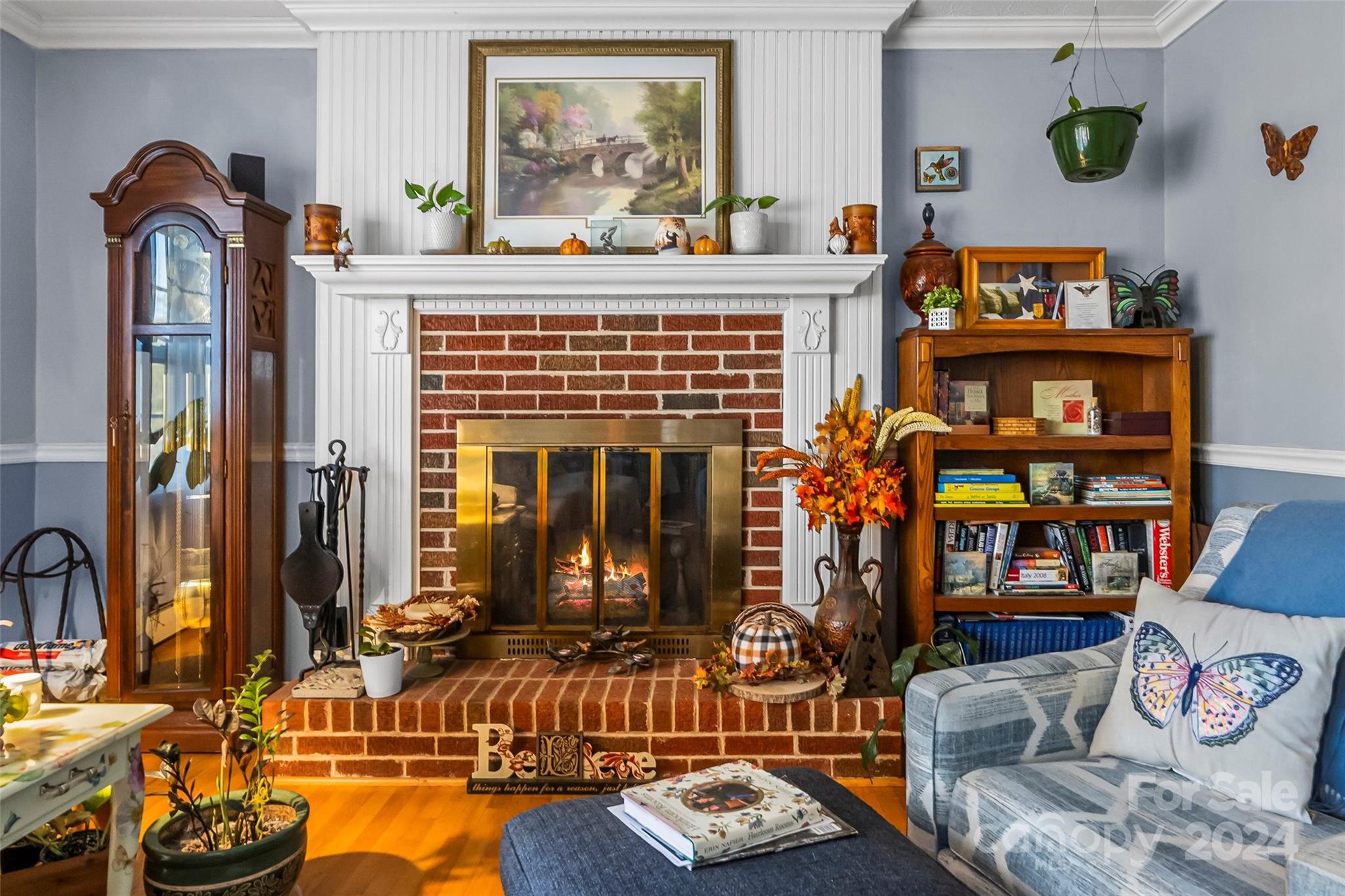 Royal Pines - Residential