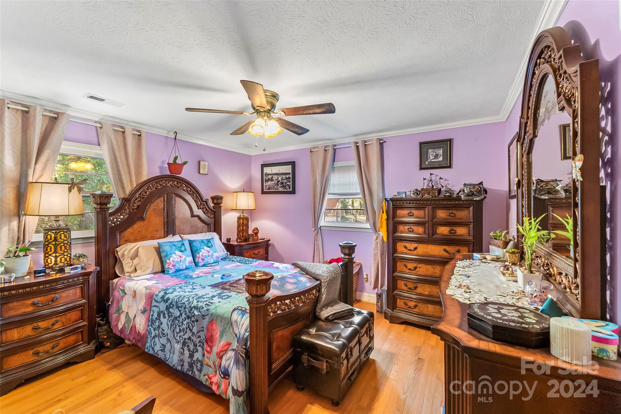 Royal Pines - Residential