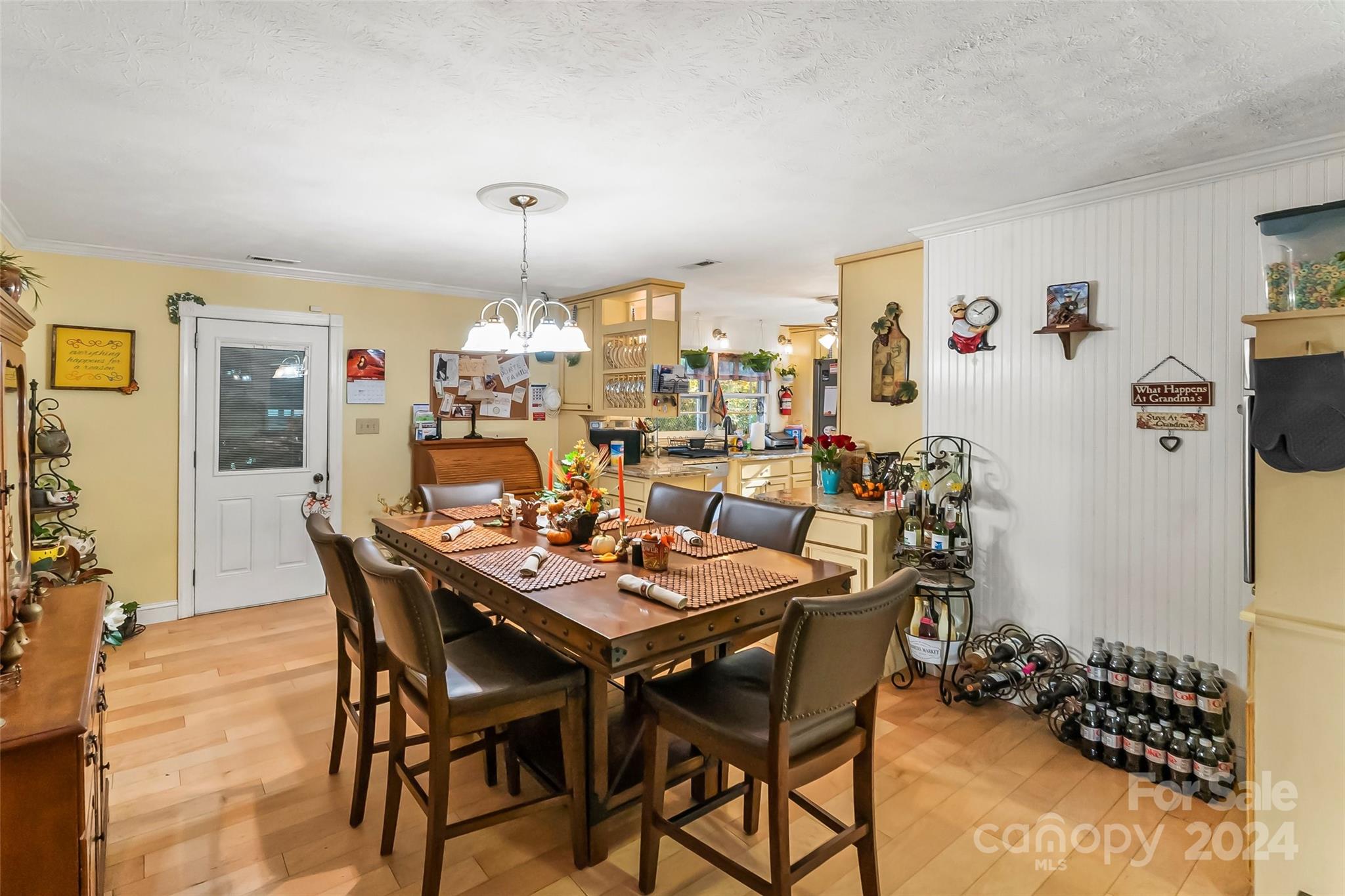 Royal Pines - Residential