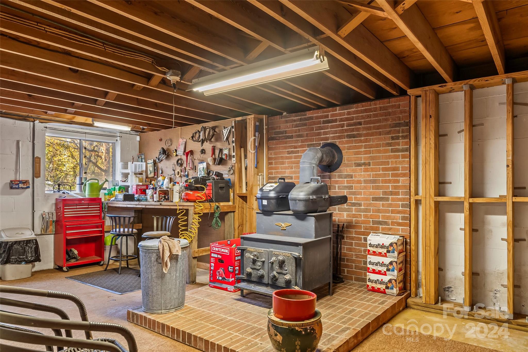 Royal Pines - Residential