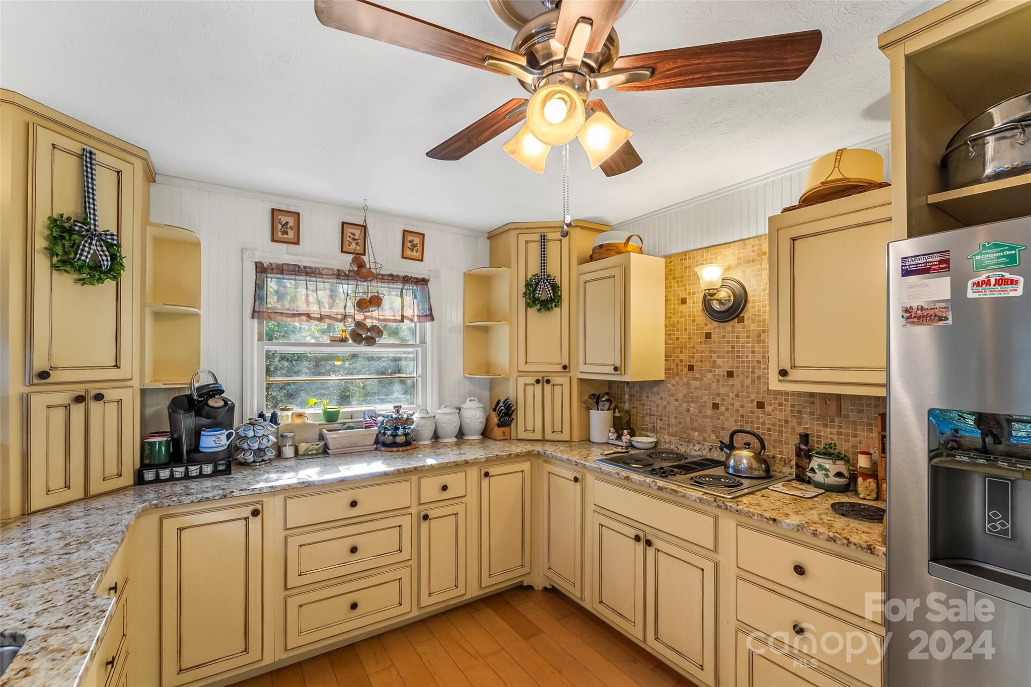 Royal Pines - Residential