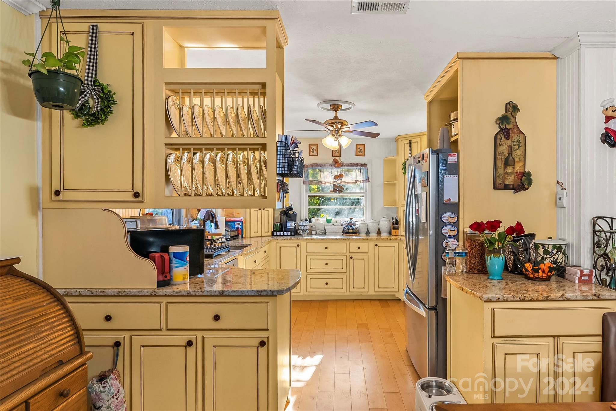 Royal Pines - Residential