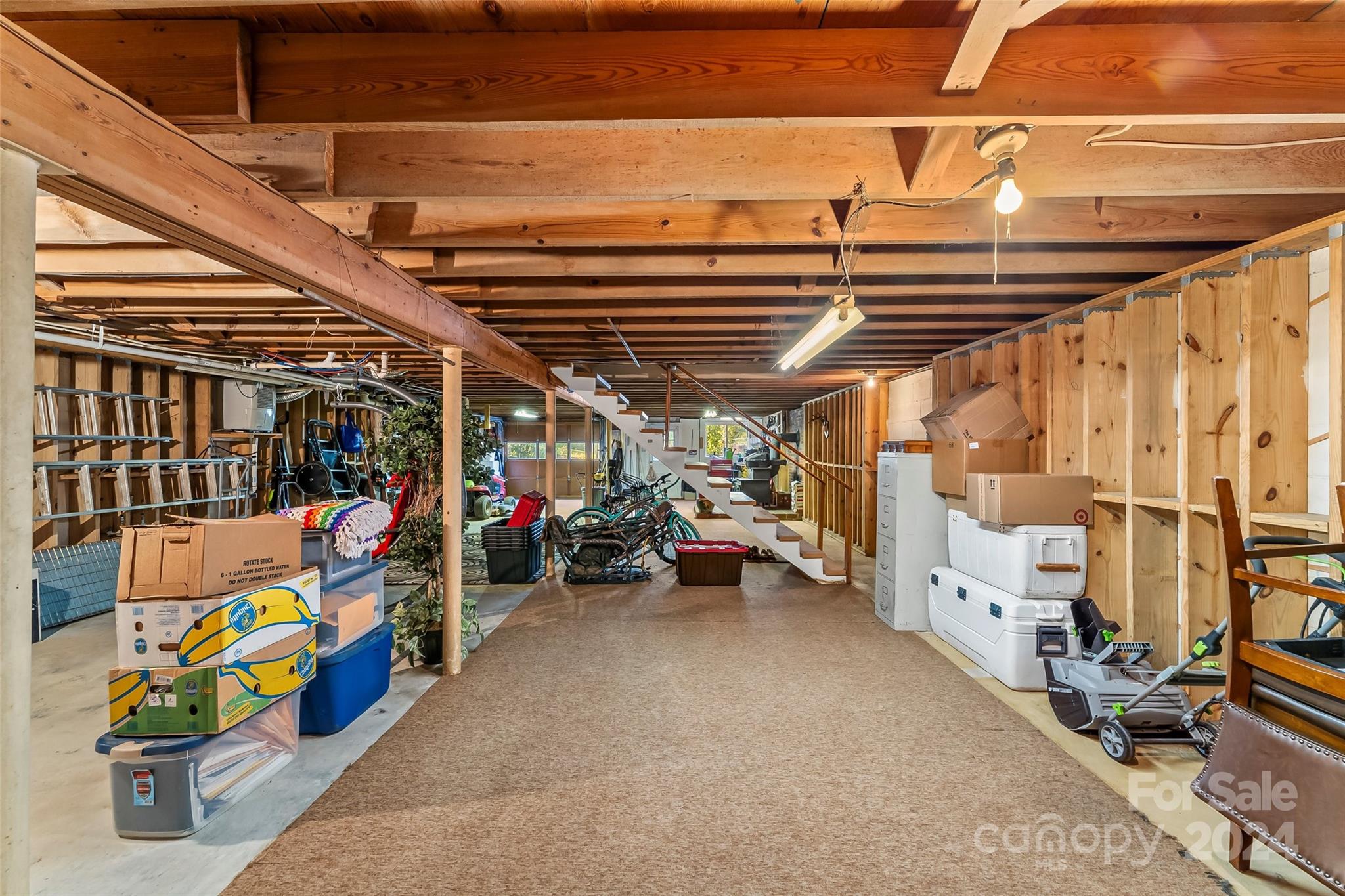 Royal Pines - Residential