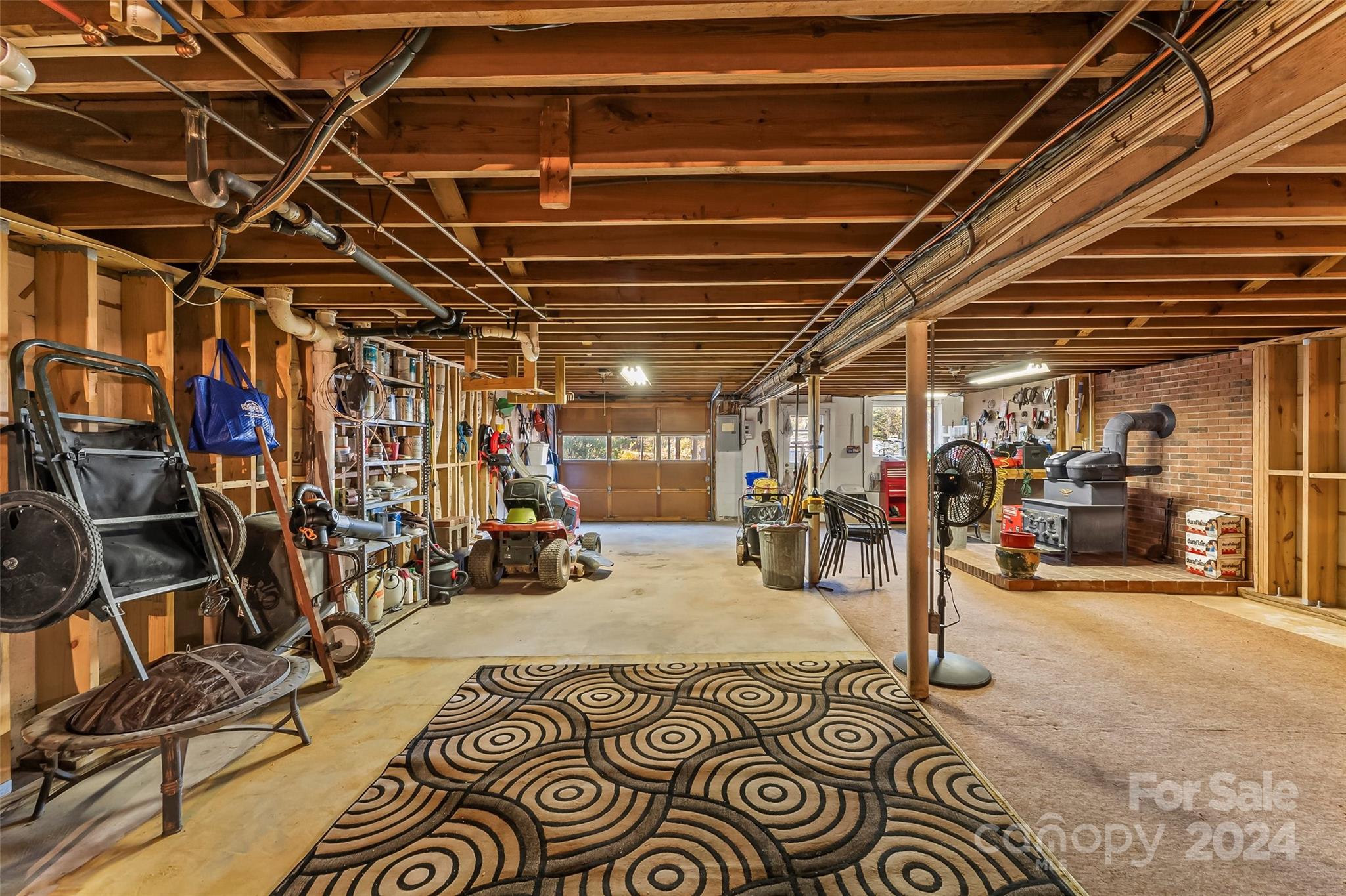 Royal Pines - Residential