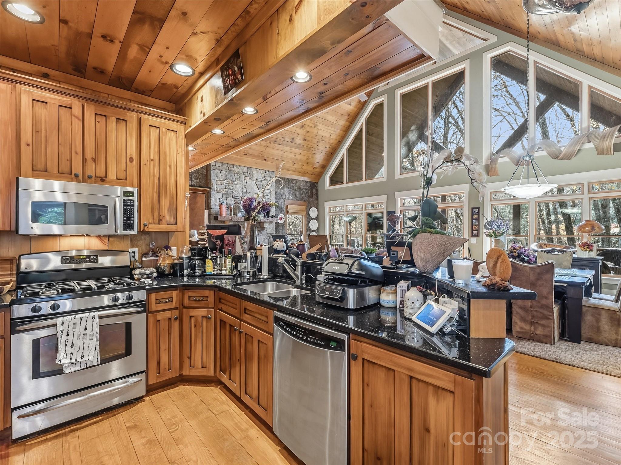 Lake Toxaway Estates - Residential