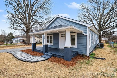 416 N Pine Street Cherryville NC 28021