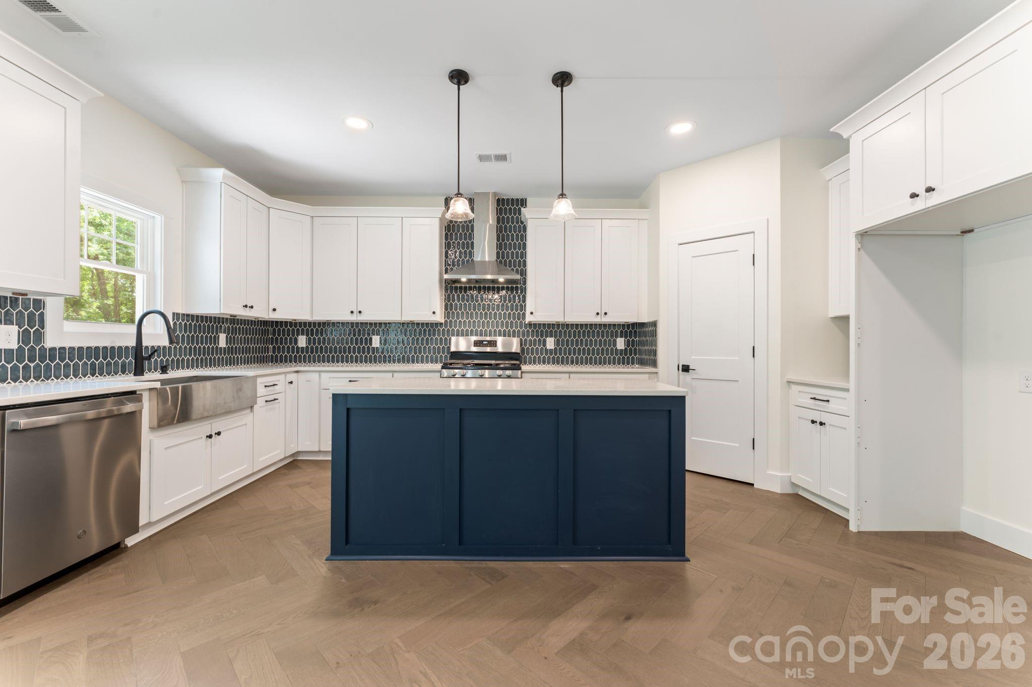 Applewood - Residential