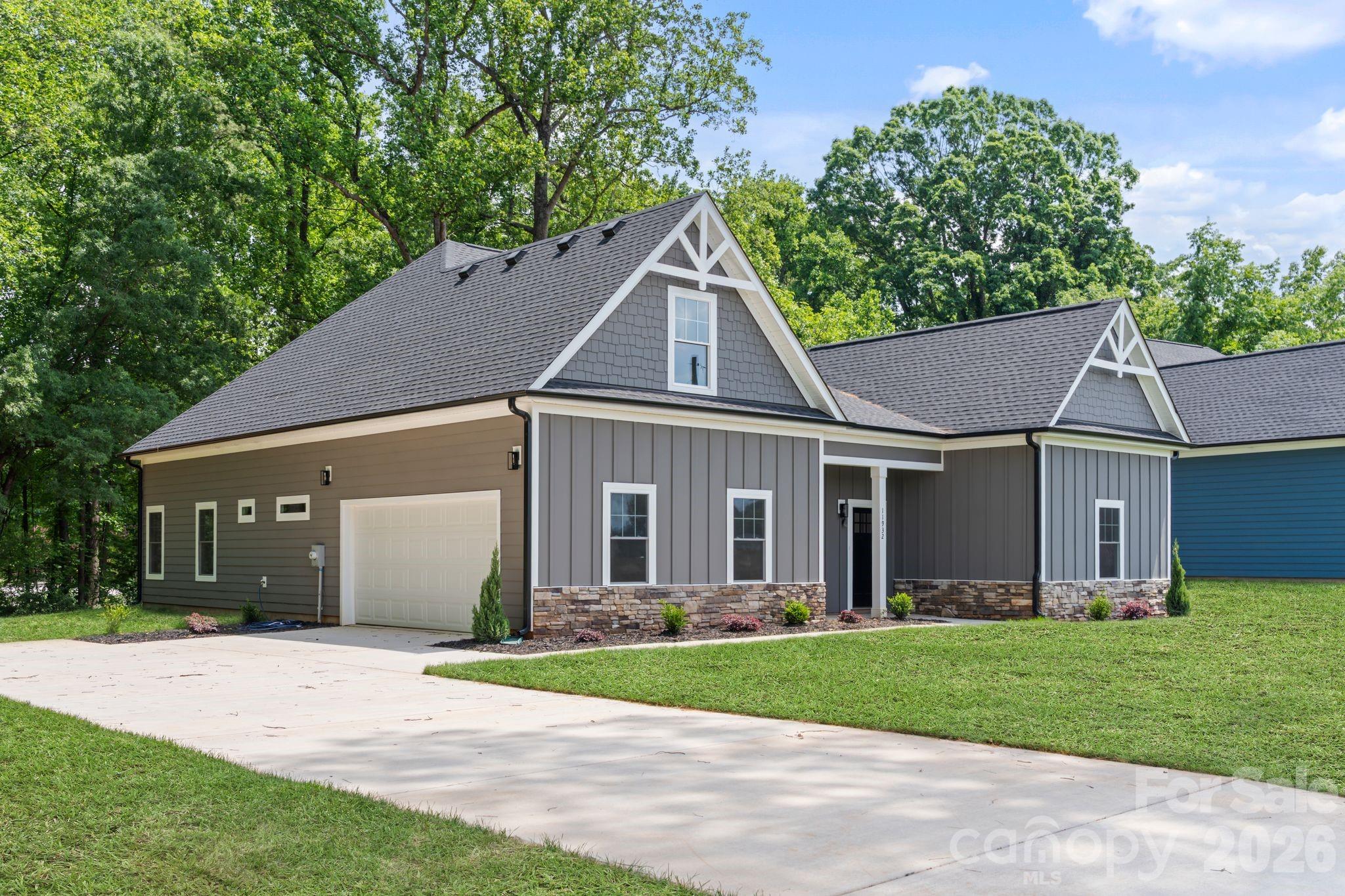 11932 Crabapple Lane