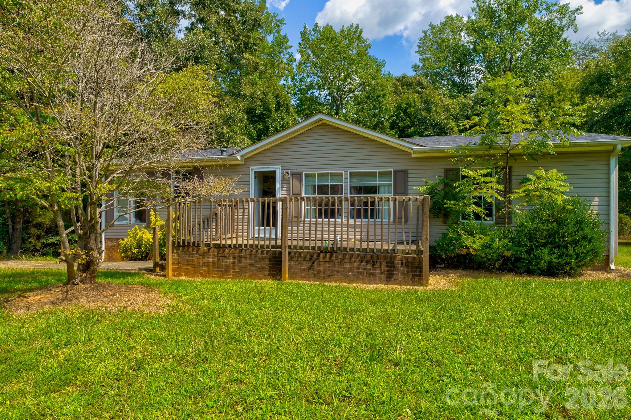1233 Forest Ridge Drive