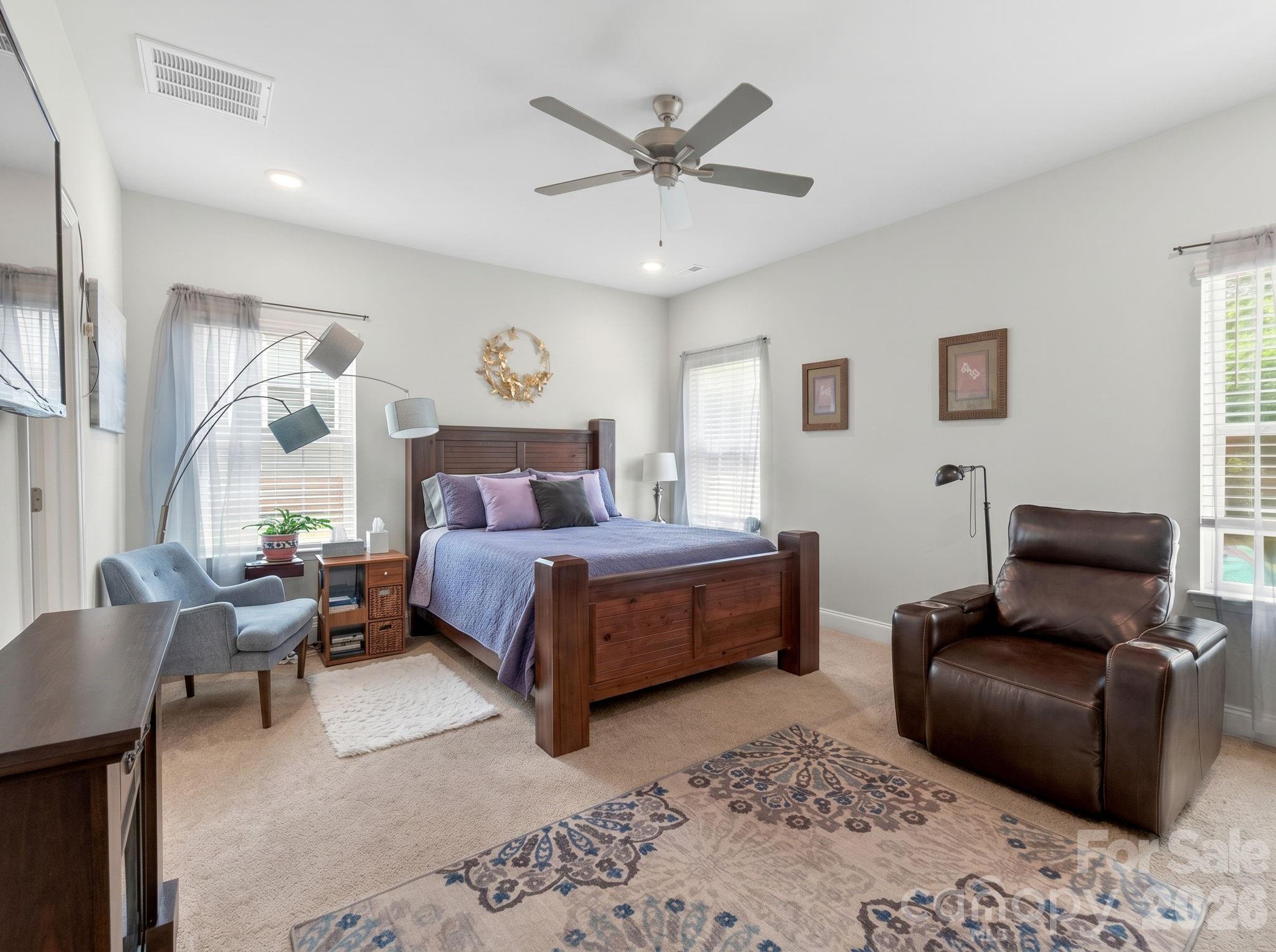 Locust Valley - Residential