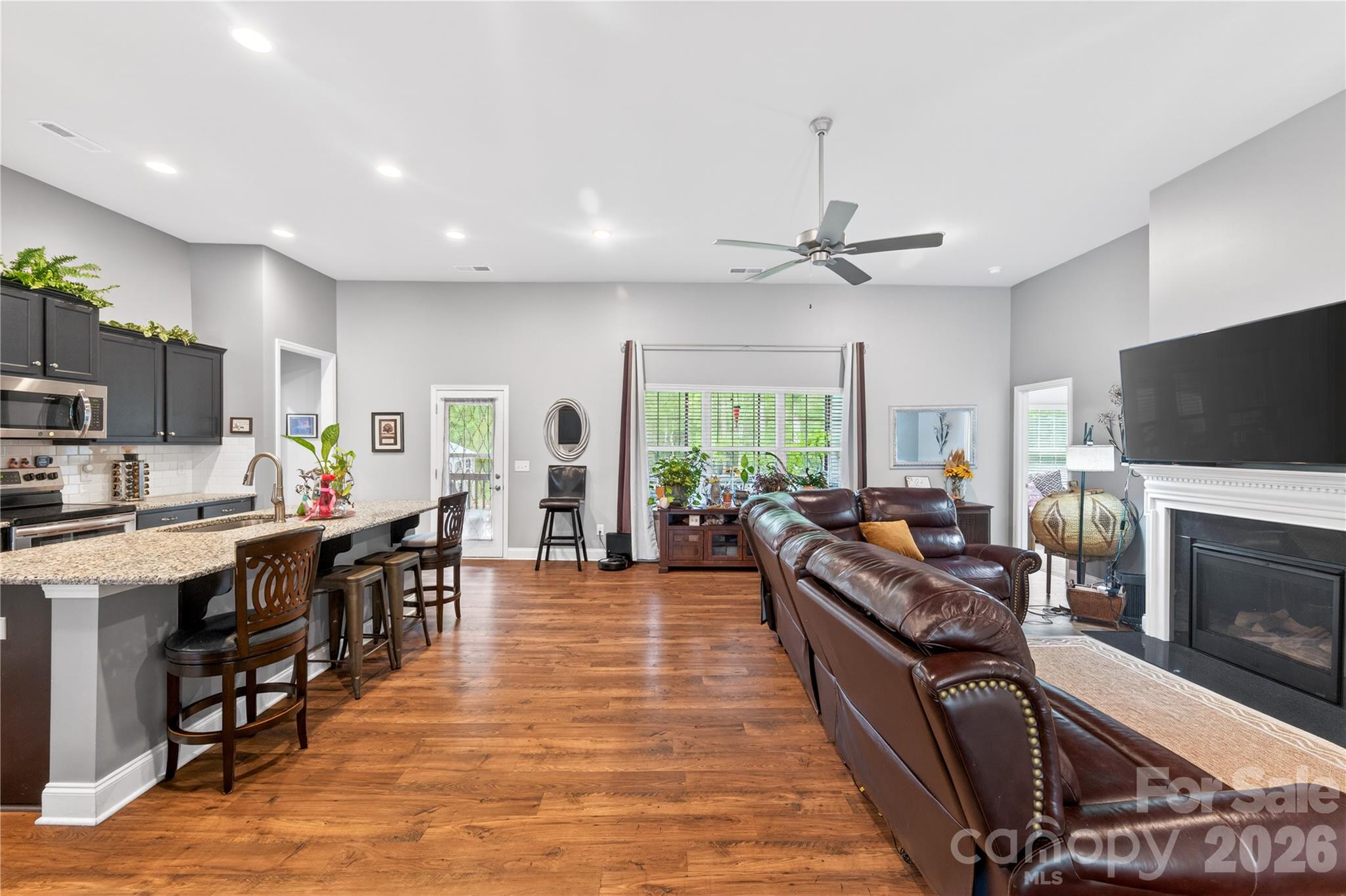 Locust Valley - Residential