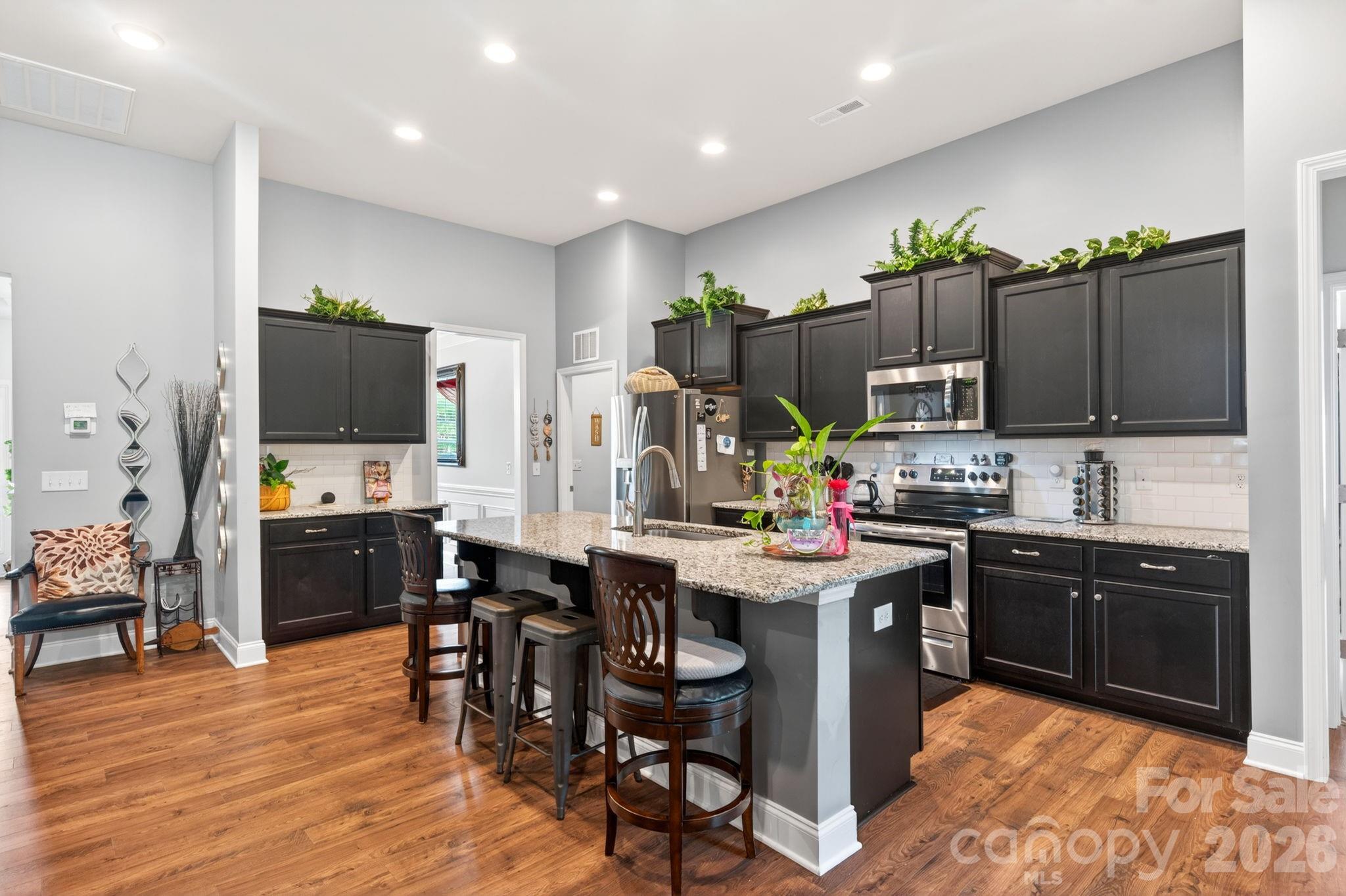 Locust Valley - Residential