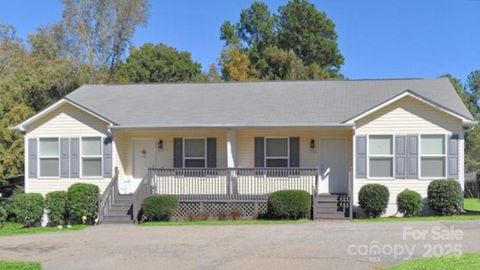 5605 Wrenn Drive Denver NC 28037