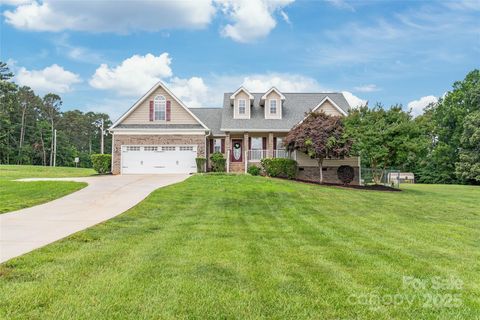 Photo of 8717 Swift Road, Oakboro, NC 28129 (MLS # 4260590) Photo of 8717 Swift Road, Oakboro, NC 28129 (MLS # 4260590)