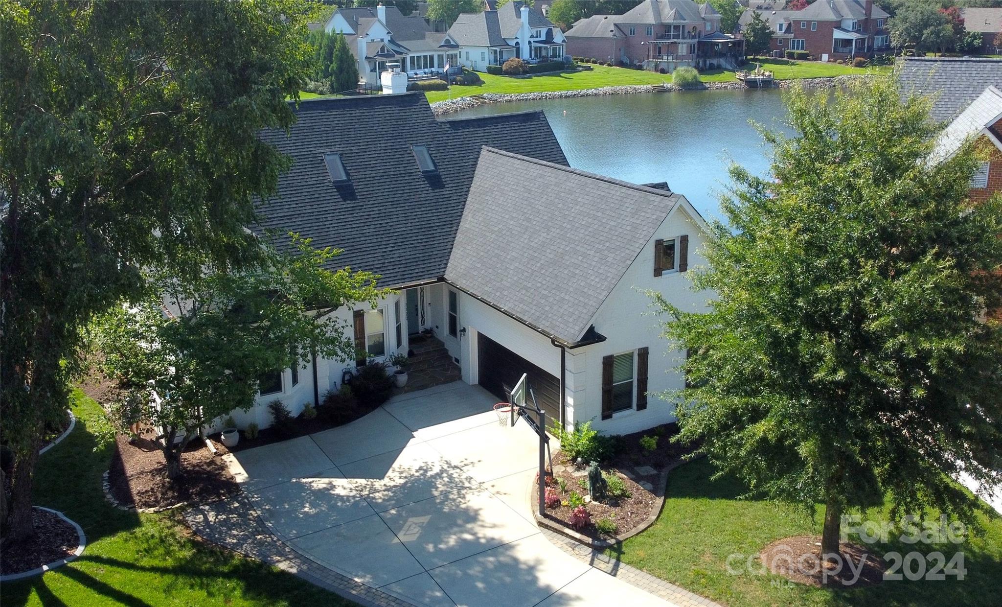 100 Norman Place - Residential