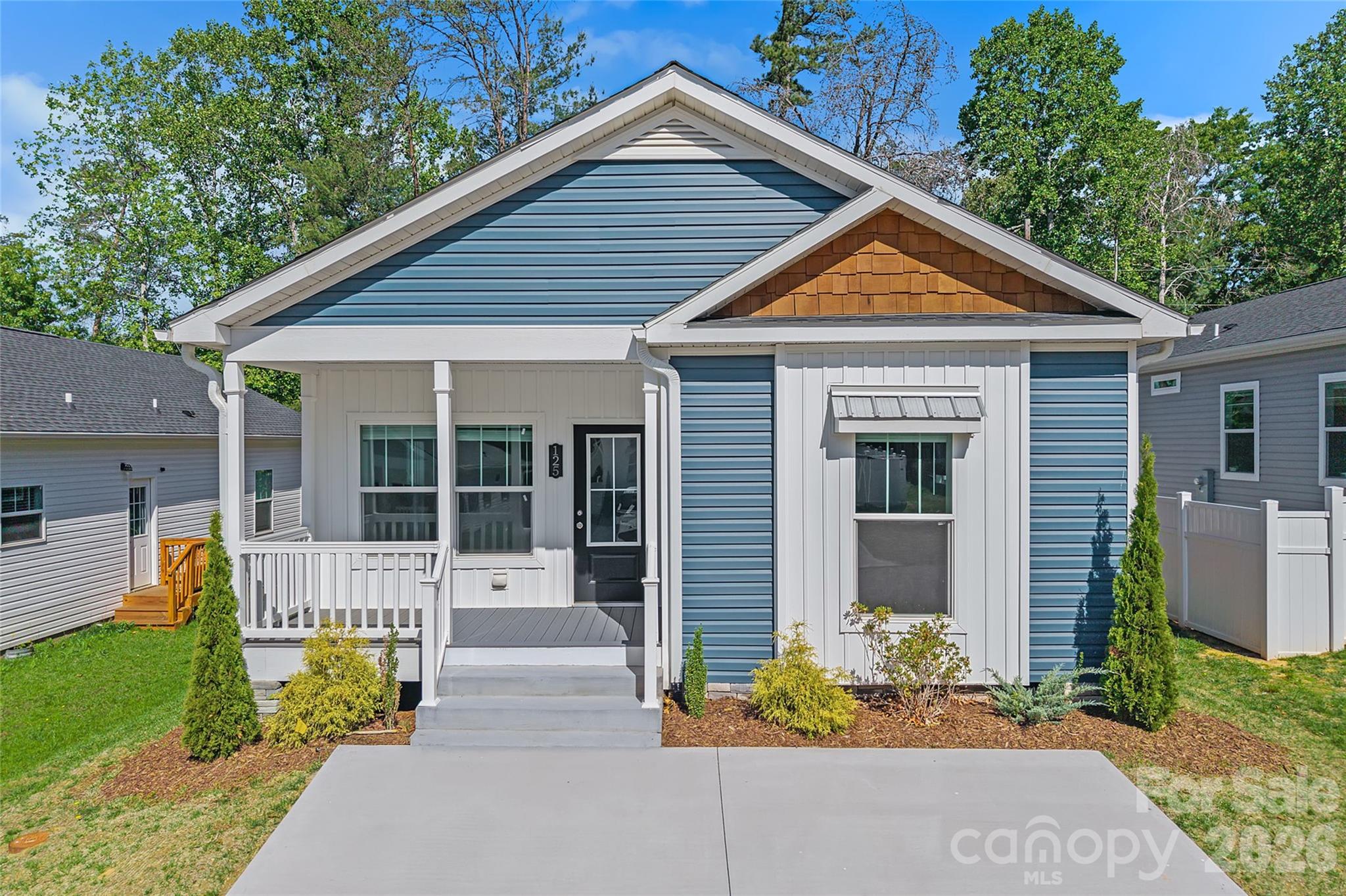 Photo 1 of 23 — 125 Bellamy Road, Asheville, NC 28806
