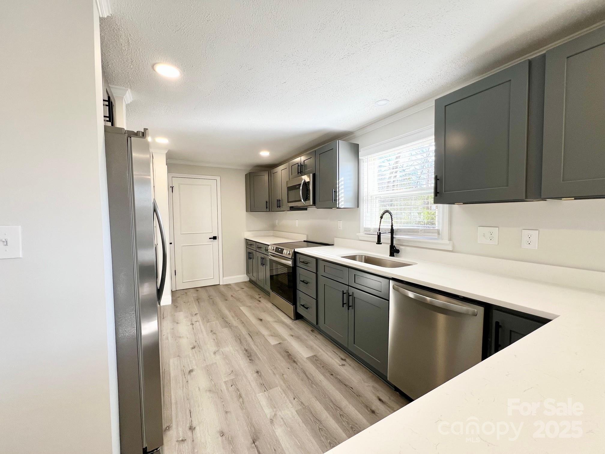 441 Kingfield Drive SW