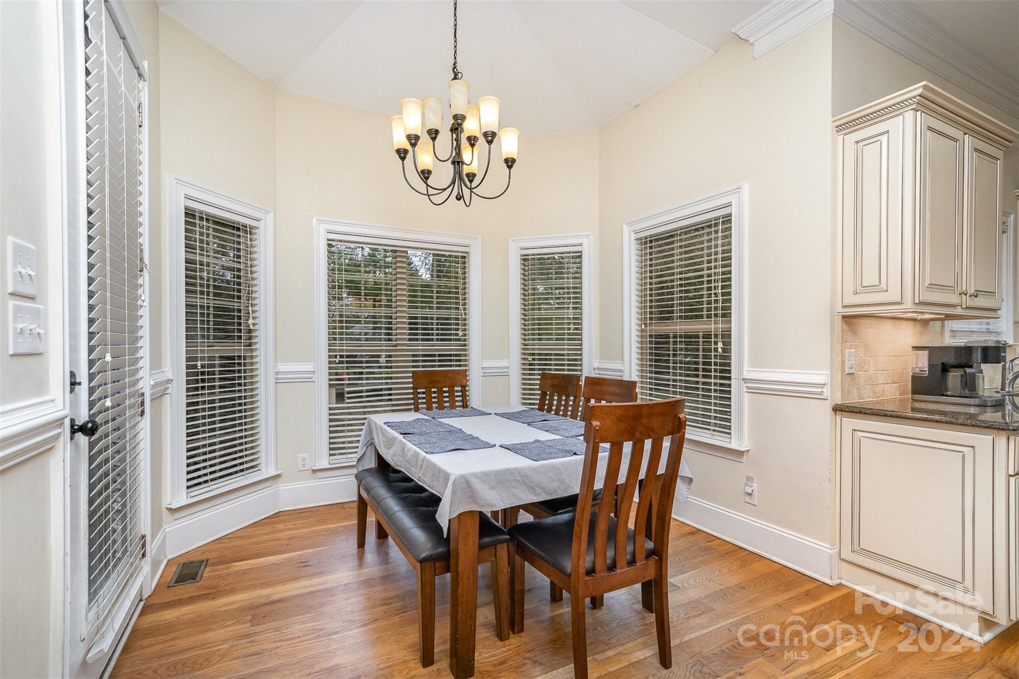 Hickory Hollow - Residential