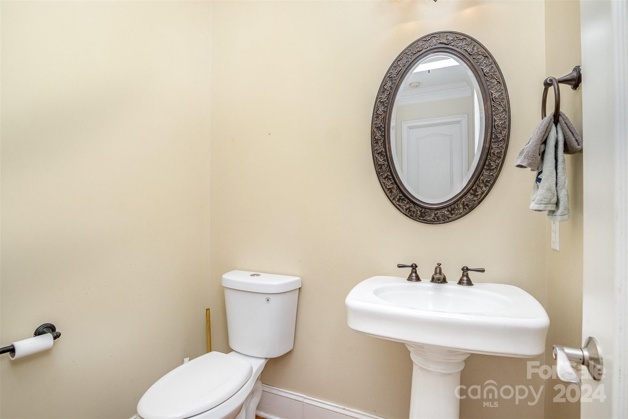 Hickory Hollow - Residential