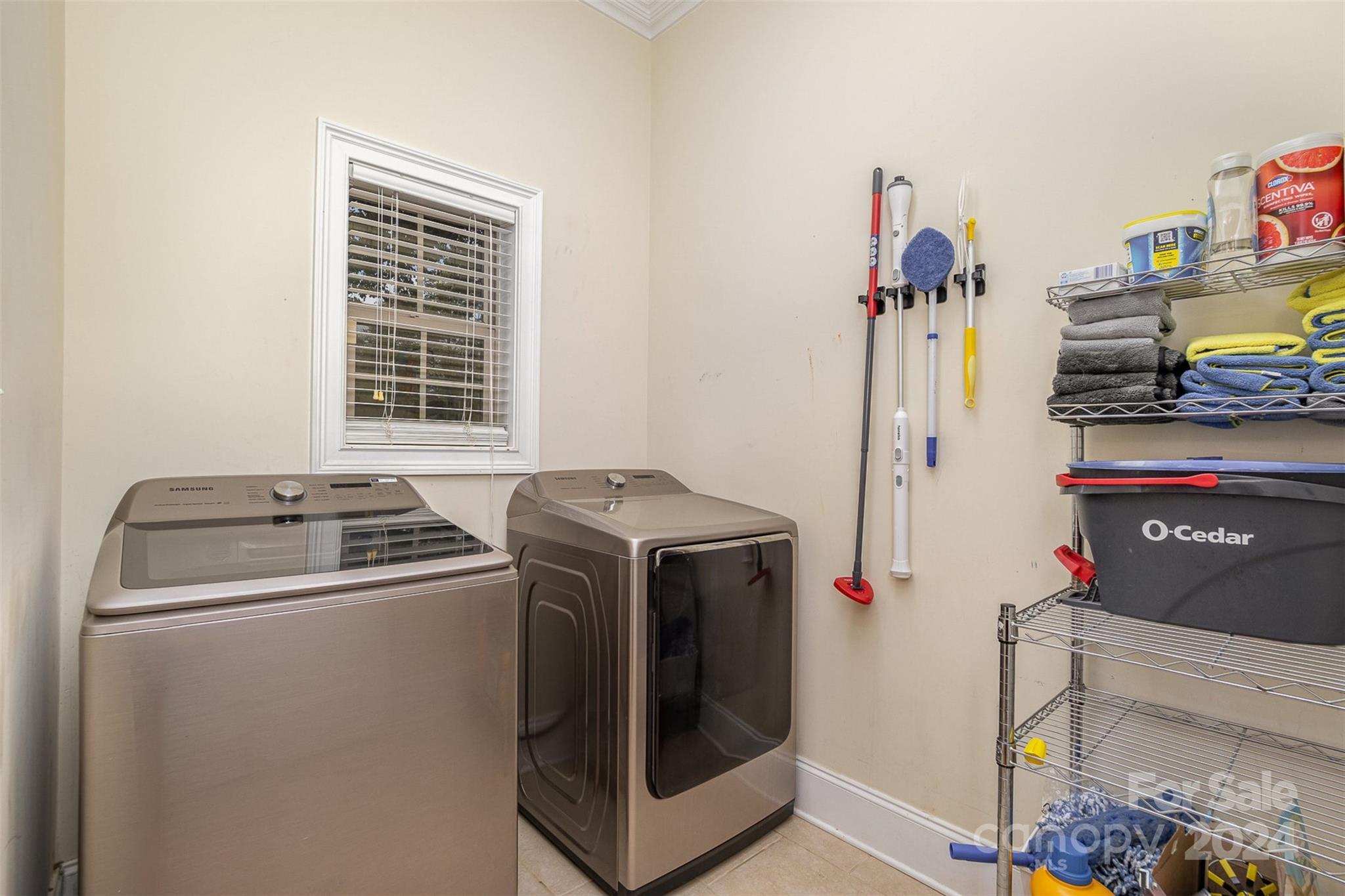 Hickory Hollow - Residential