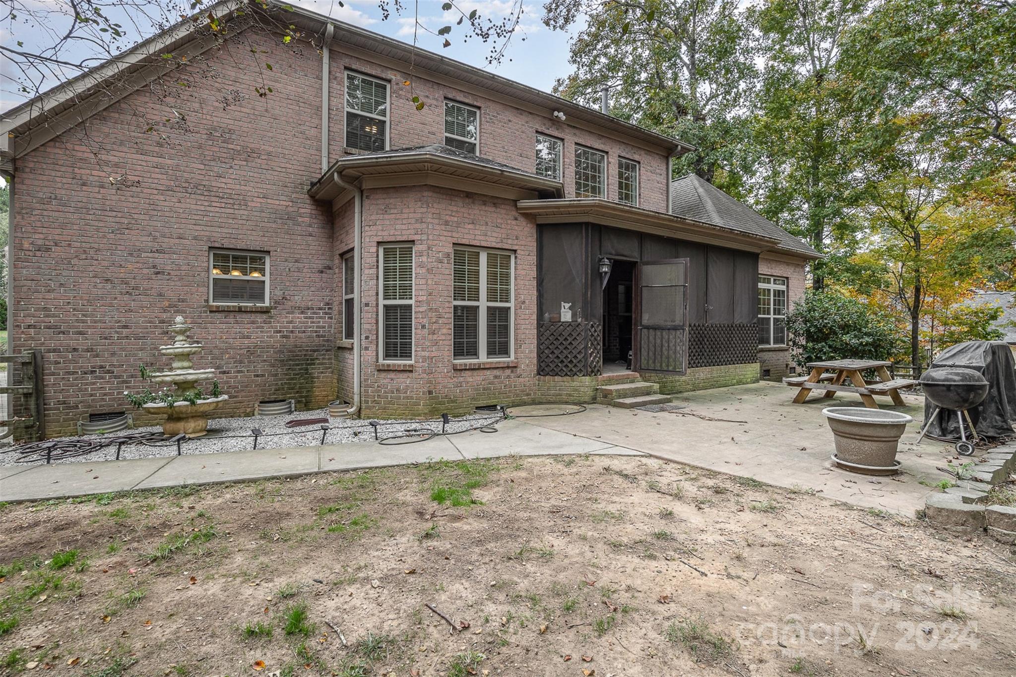 Hickory Hollow - Residential