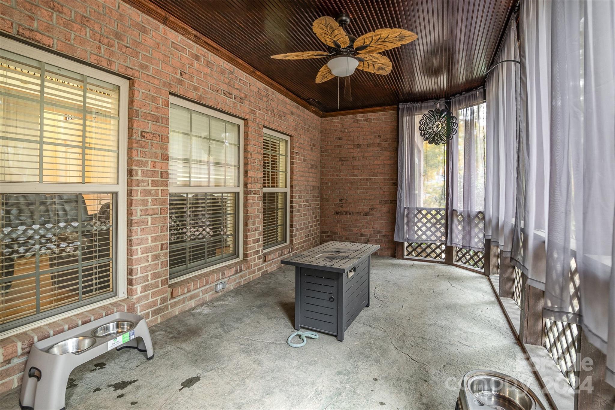 Hickory Hollow - Residential