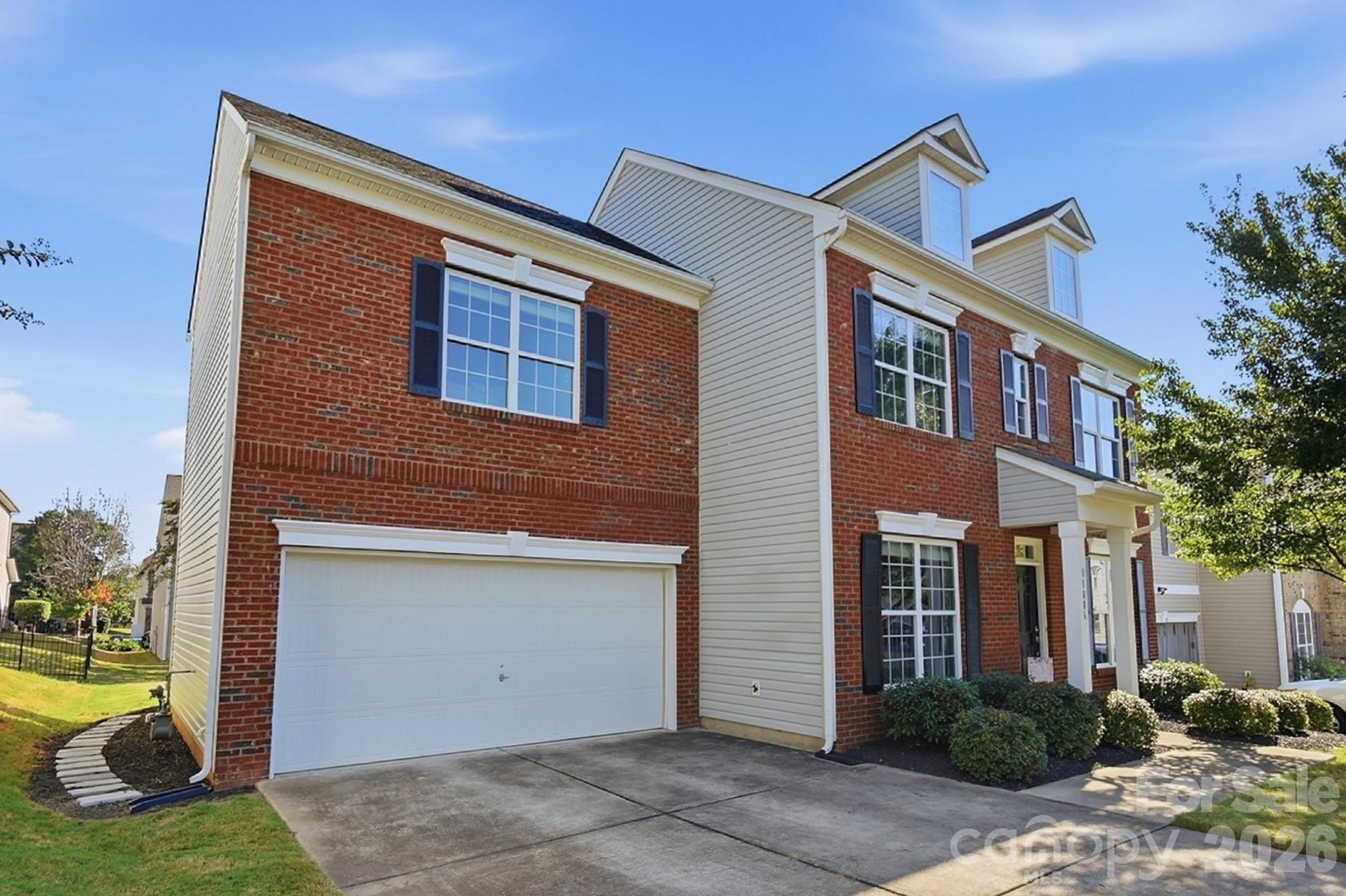 11806 Carolina Blossom Lane