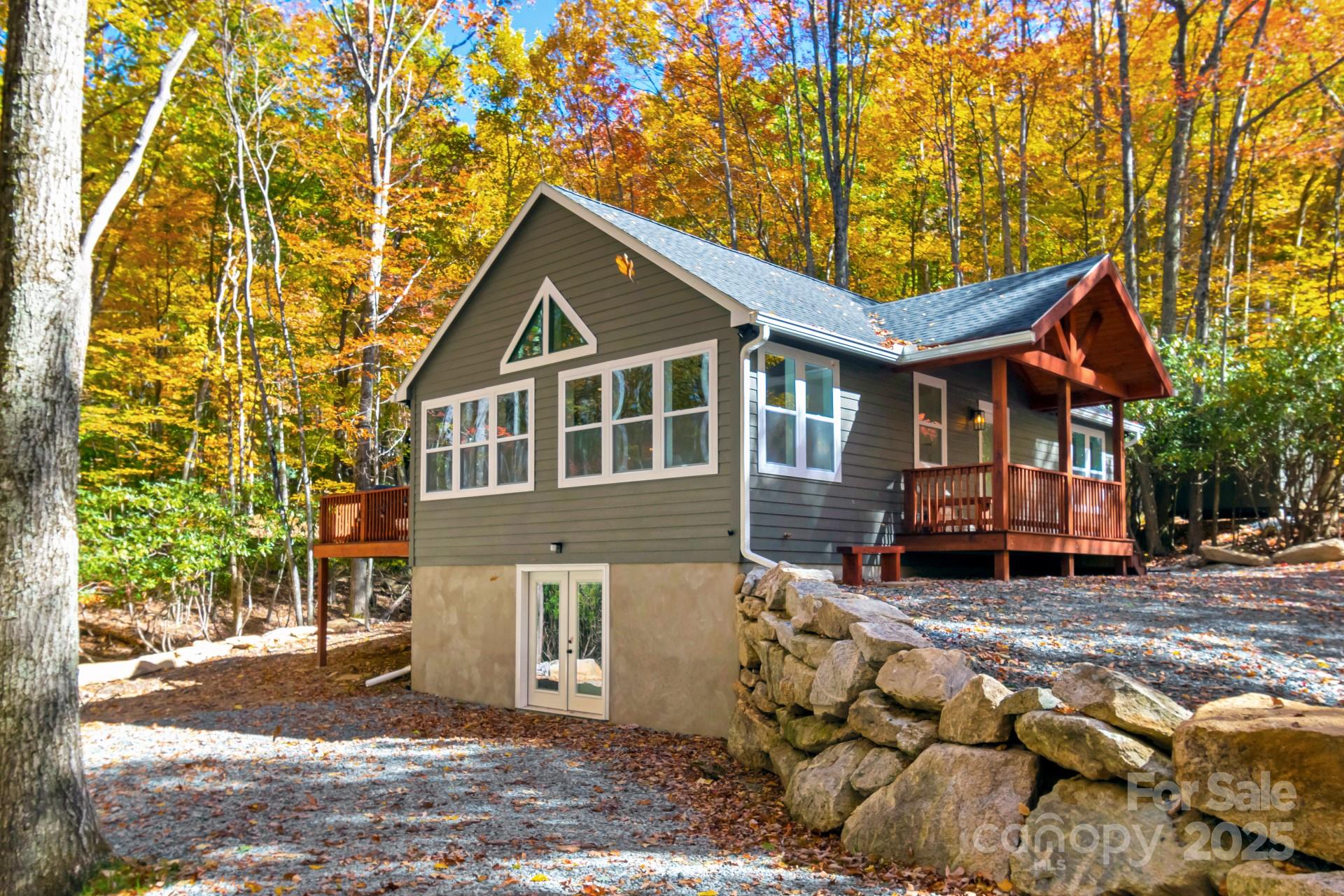 100 Spicewood Lane