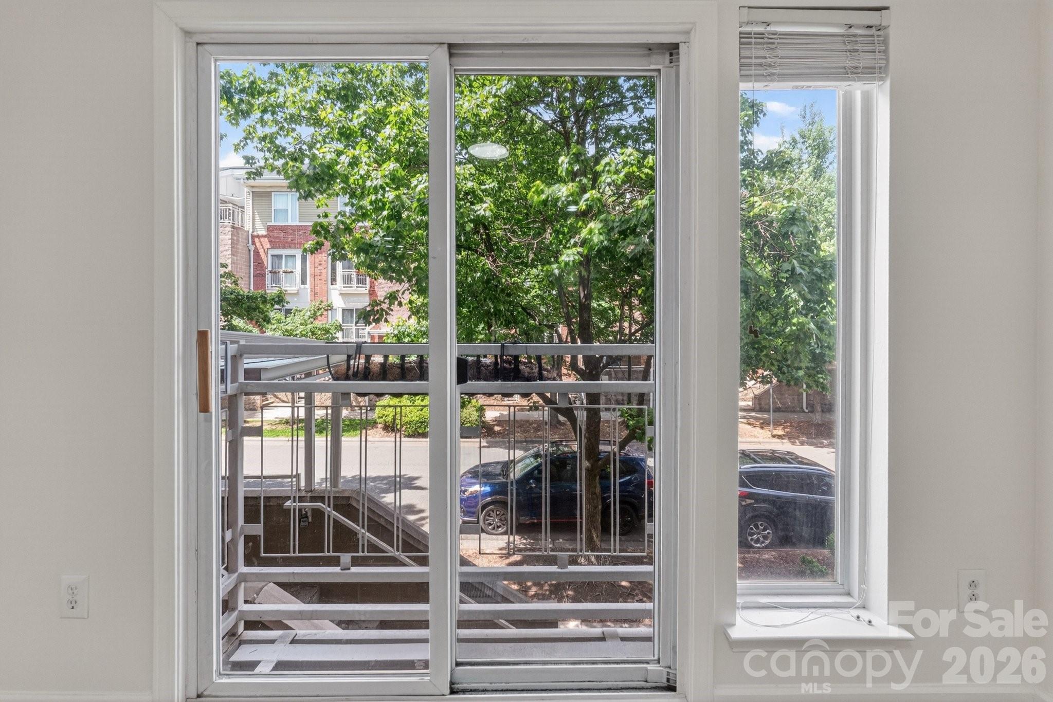 Renaissance Townhome Lofts Condo - Residential