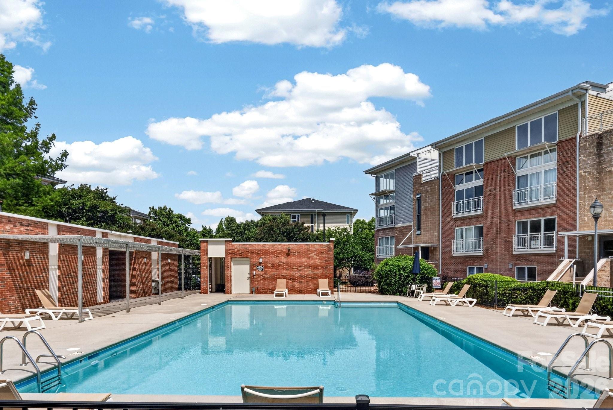 Renaissance Townhome Lofts Condo - Residential