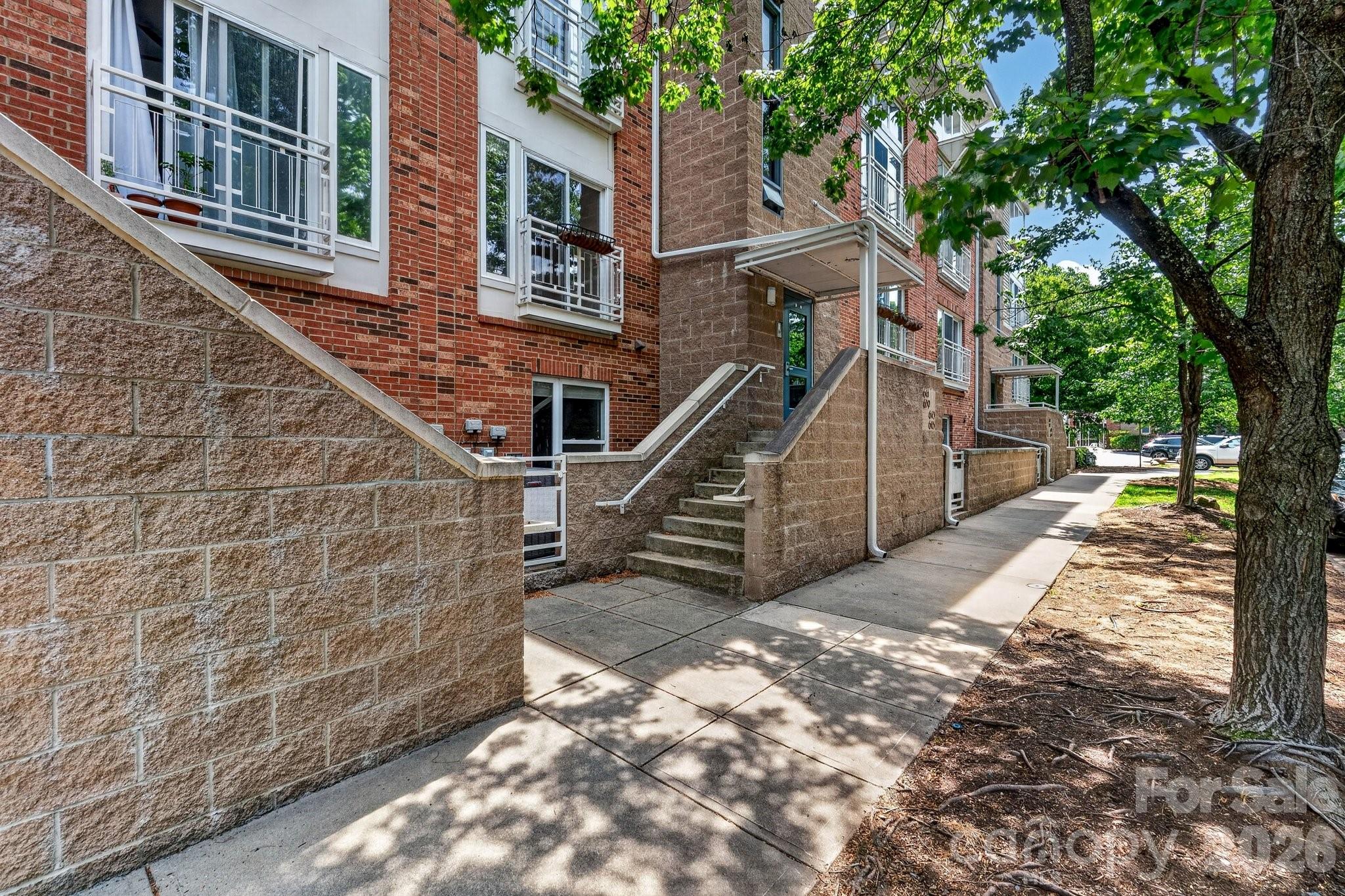 Renaissance Townhome Lofts Condo - Residential