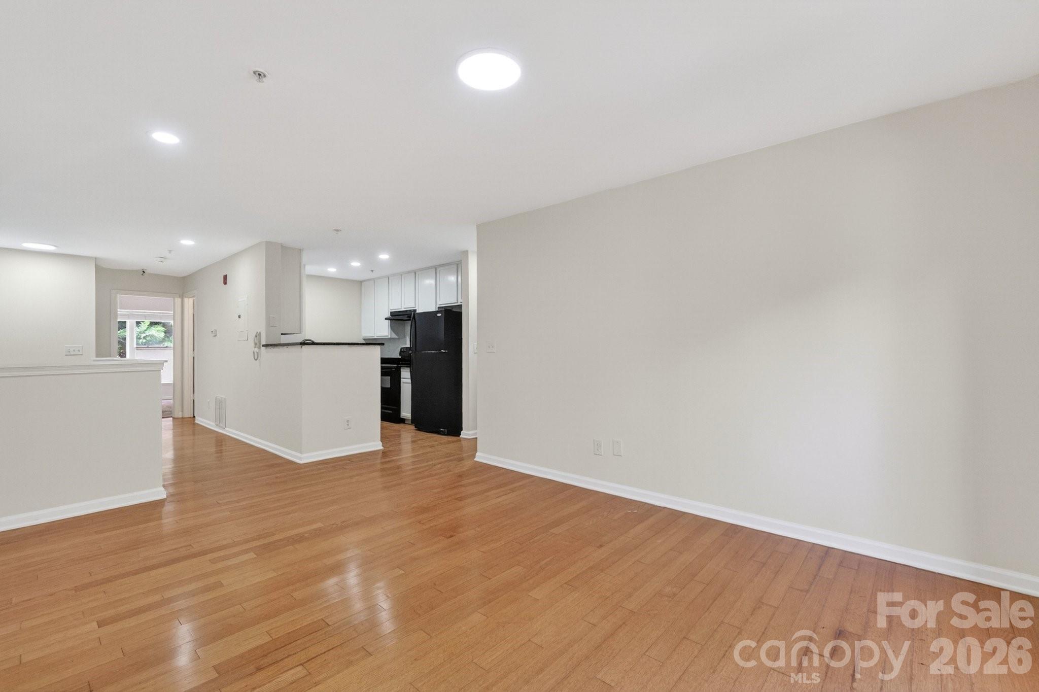 Renaissance Townhome Lofts Condo - Residential