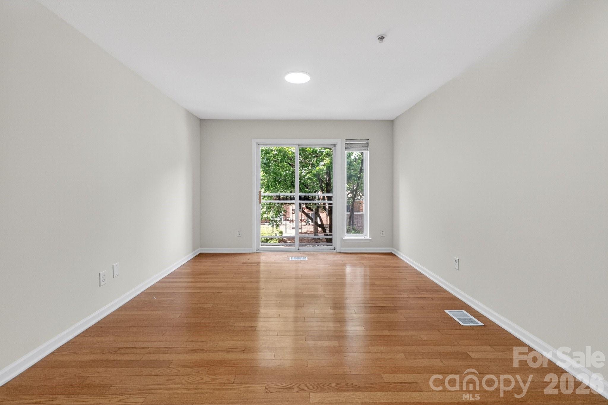 Renaissance Townhome Lofts Condo - Residential