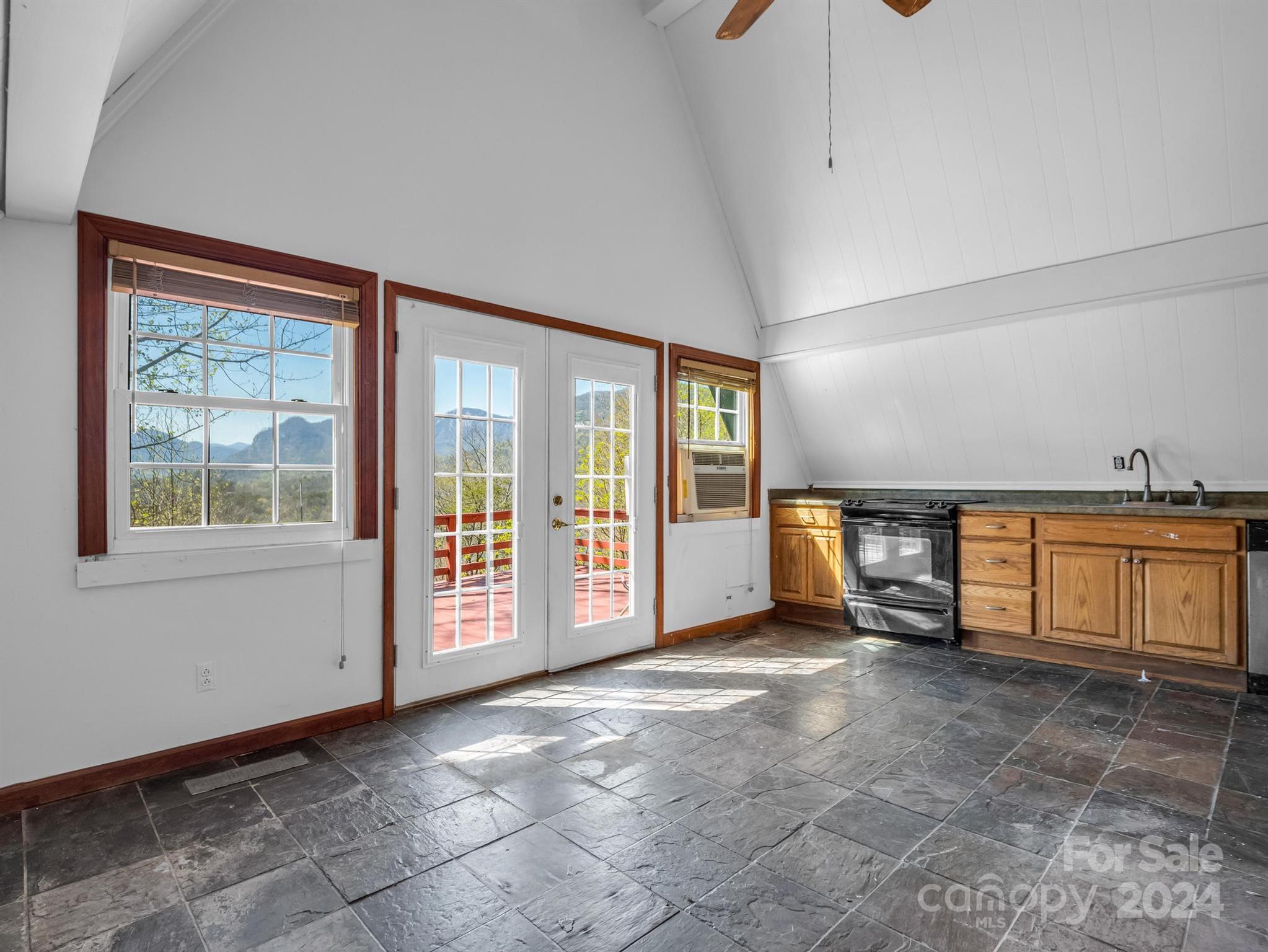 Riverbend at Lake Lure - Residential