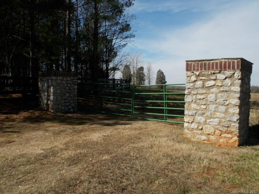 Welcome to some of the most pristine land in McConnells. This is gorgeous land is perfect for livestock/equestrian living with beautiful gentle rolling pastures with some wooded. Garvin Road Farm is perfect for that country style living, yet located minutes from many attractions: Downtown Historic York, Bratttonsville, and short drive to Lake Wylie. Also just a short drive to I-77 and downtown Rock Hill/Galleria Mall.