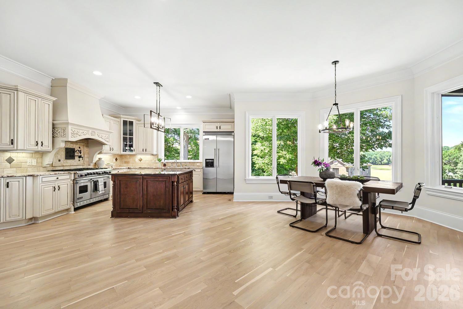 River Lakes - Residential