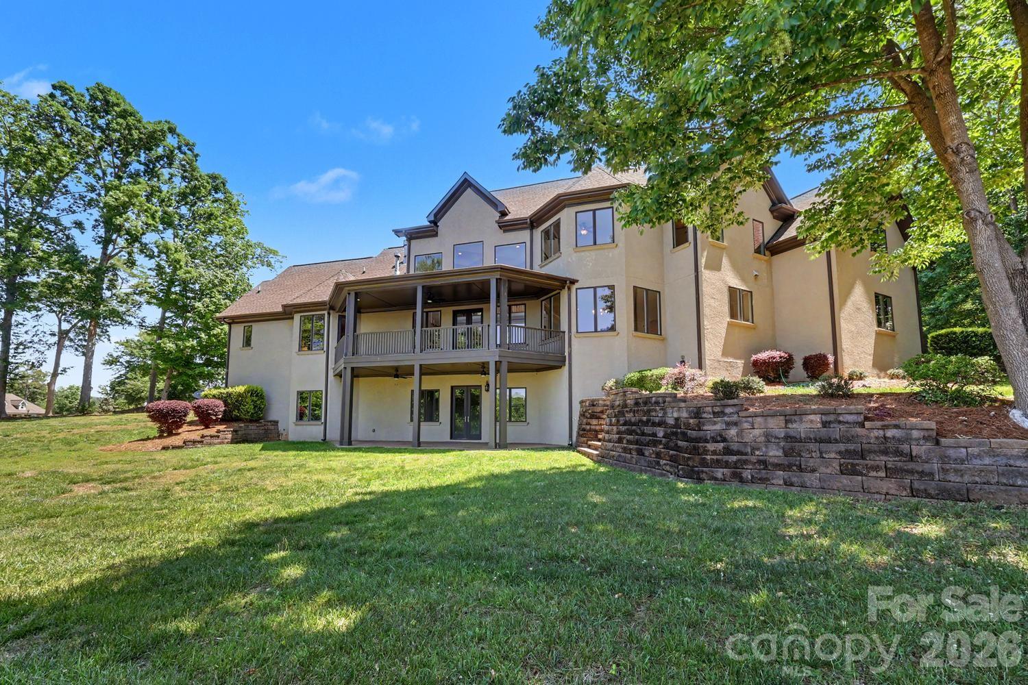River Lakes - Residential