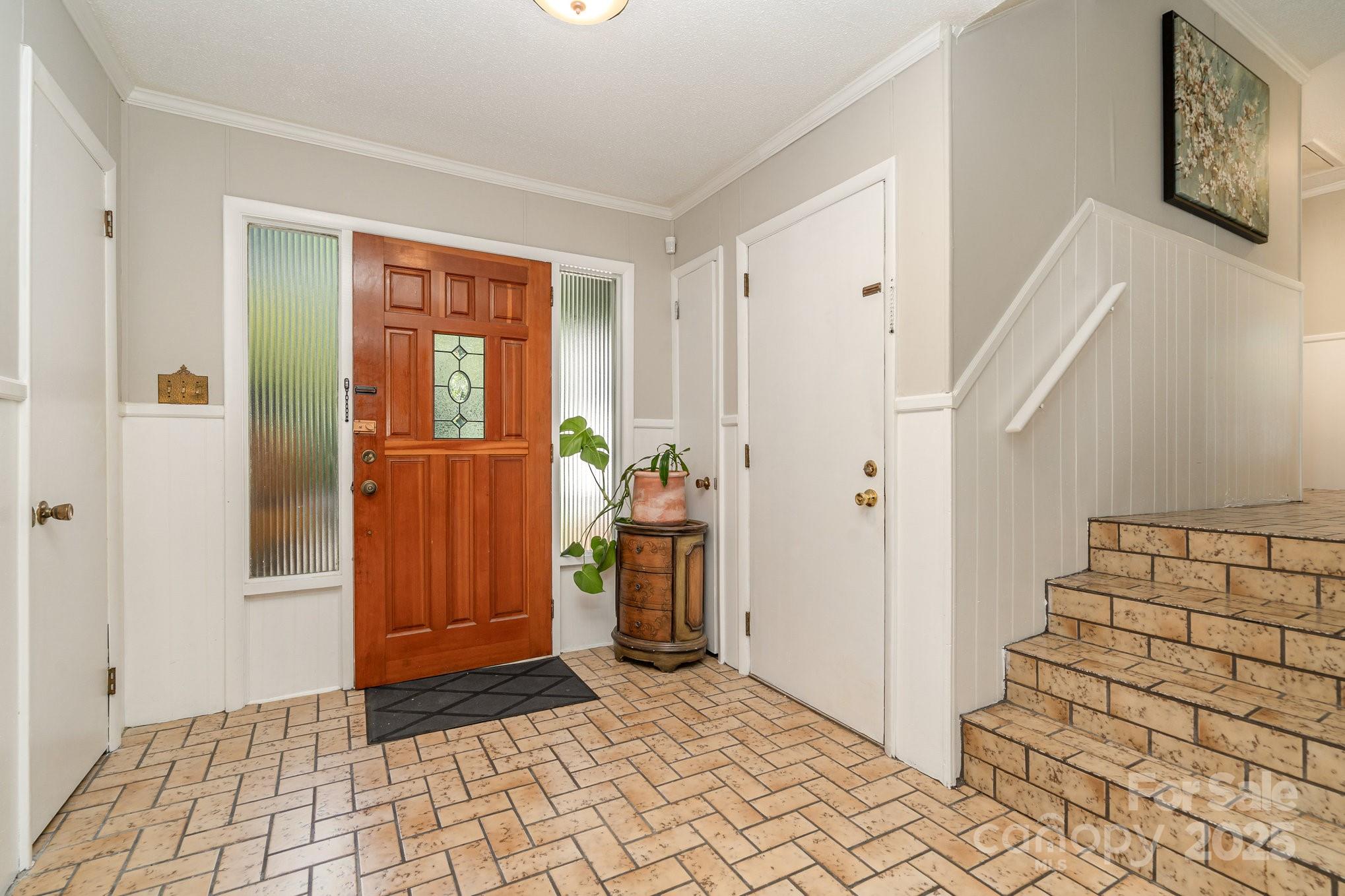 681 Pine Bluff Circle
