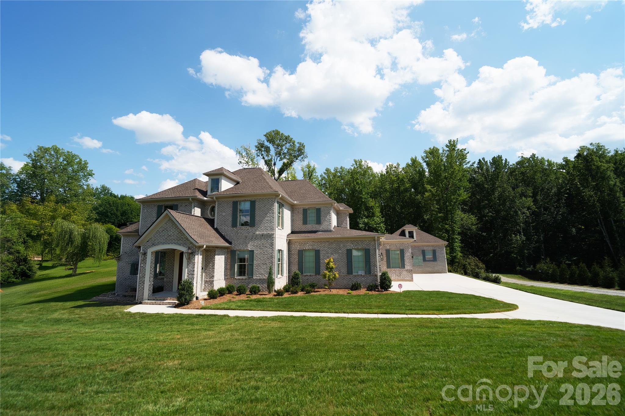 03 Lurecliff Place