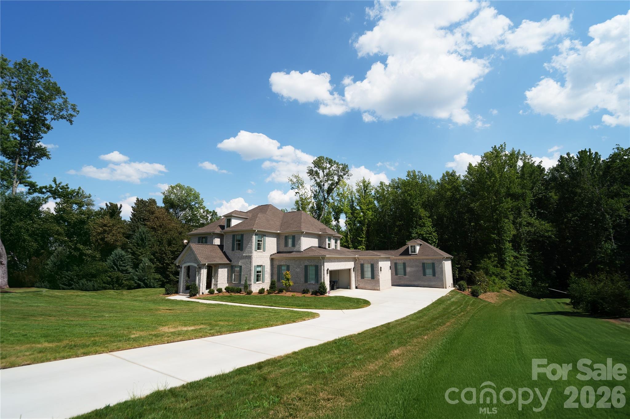 03 Lurecliff Place