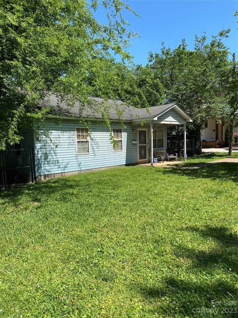 Photo of 1209 Louise Avenue, Charlotte, NC 28205 (MLS # 4028642)