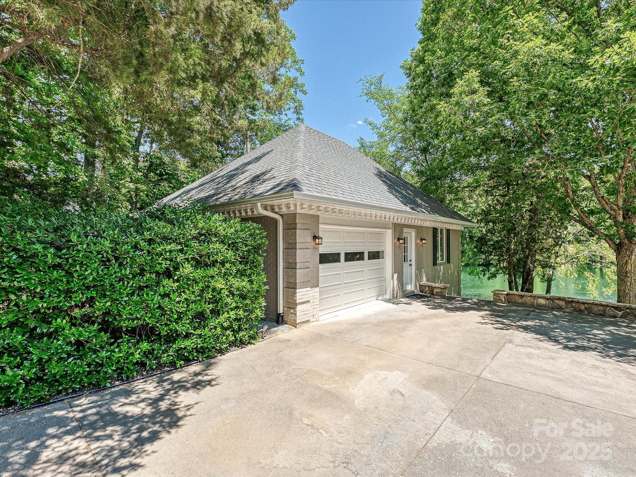 Aero Plantation - Residential